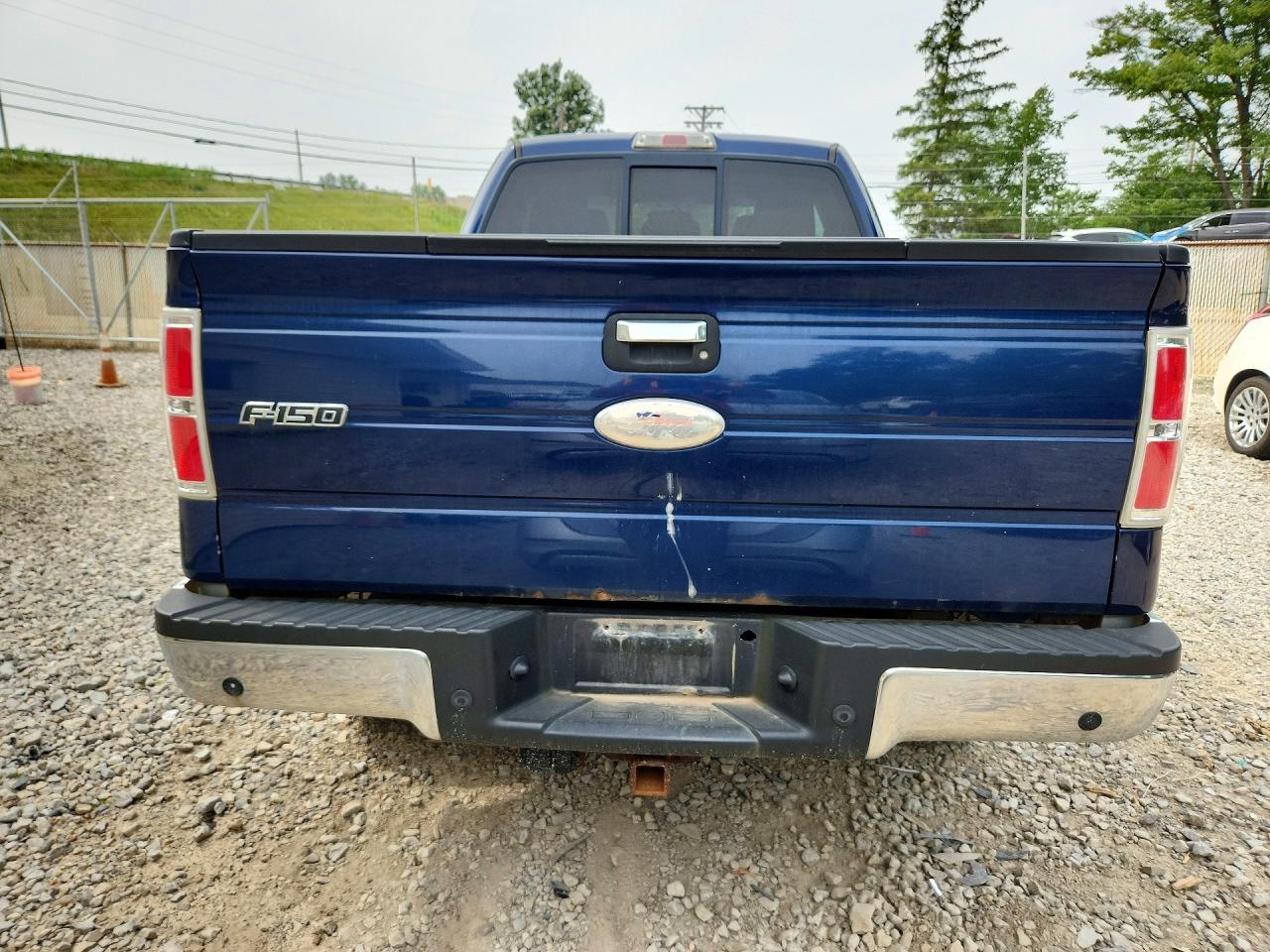 2012 Ford F150 Super Cab Two Tone vin: 1FTFX1ET4CFA68009