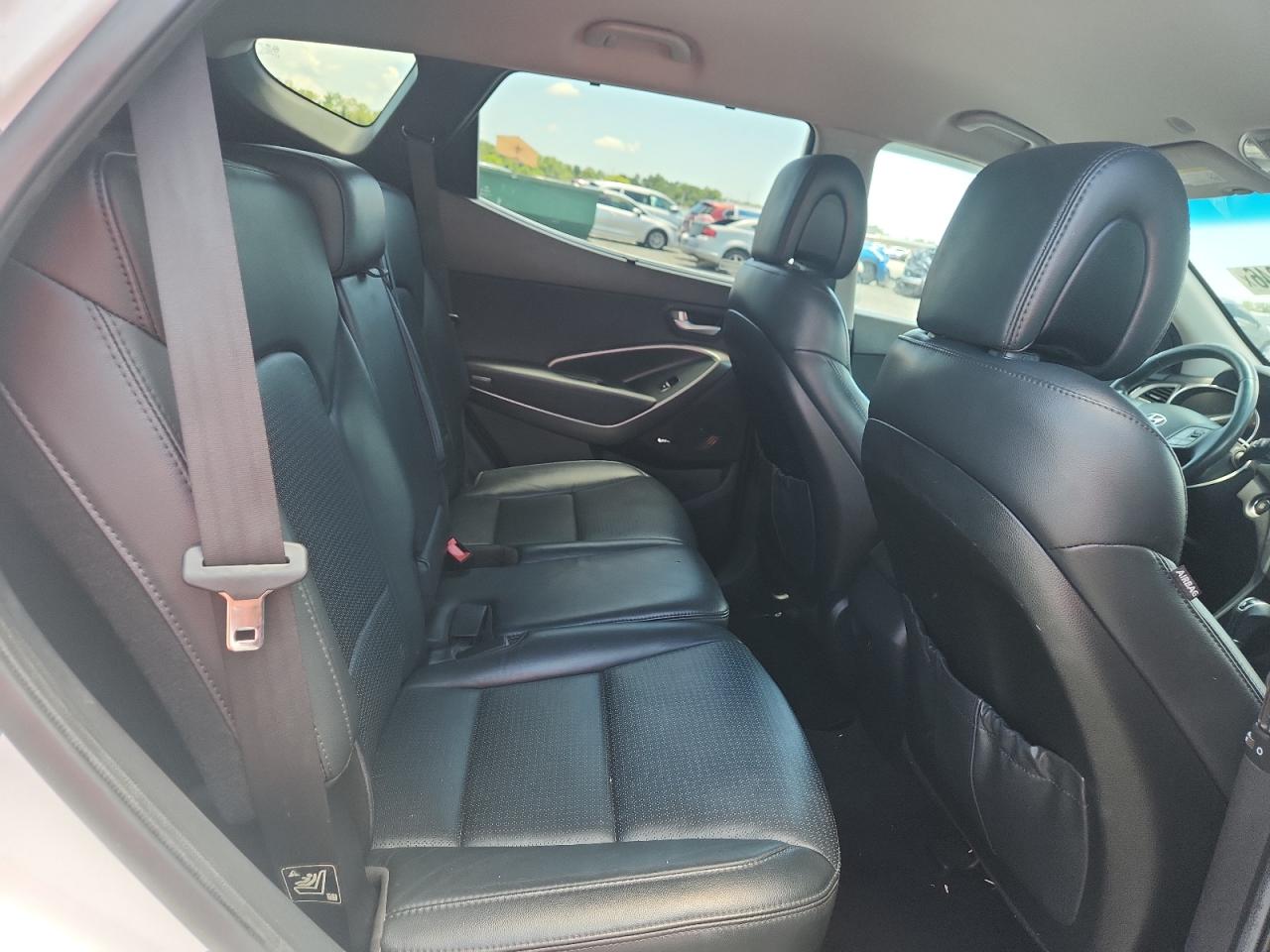 2014 Hyundai Santa Fe Sport 2.0t White vin: 5XYZU3LA8EG160677