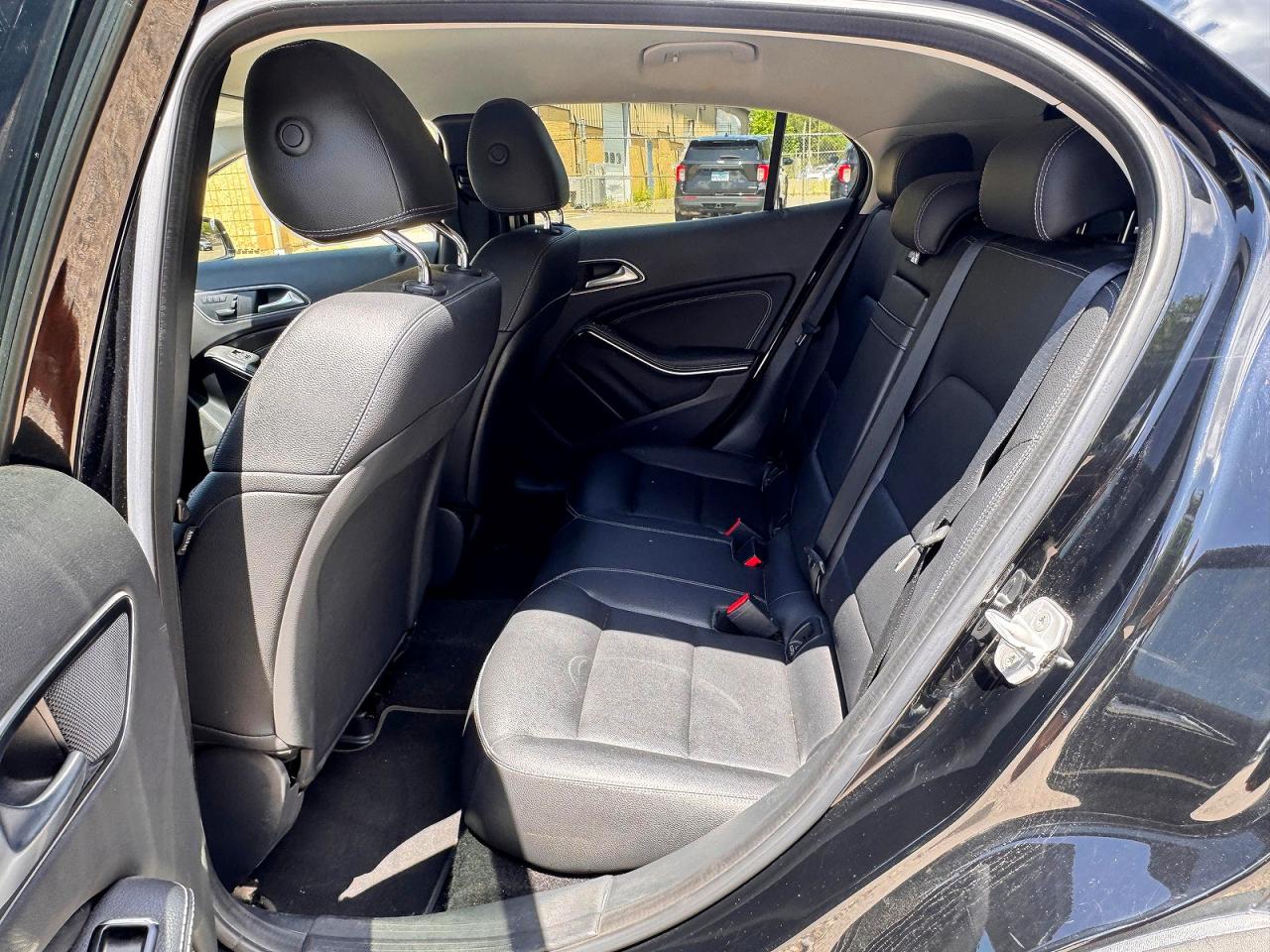 2015 Mercedes-benz Gla 250 Black vin: WDCTG4EB3FJ139806