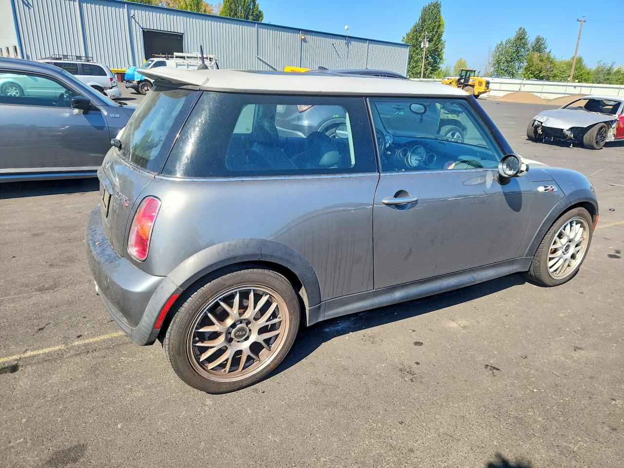 2004 Mini Cooper S Gray vin: WMWRE33494TD85071