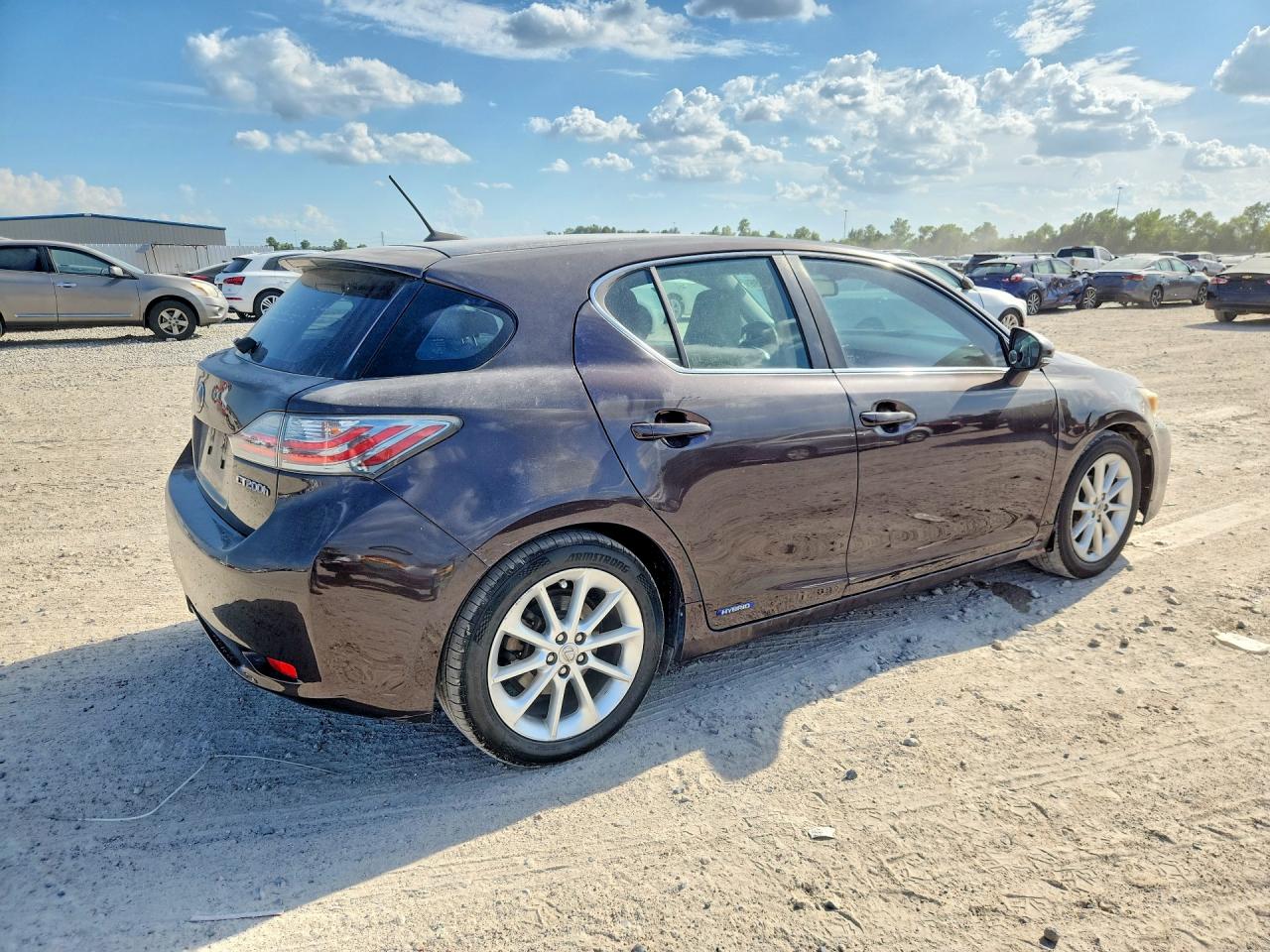 2011 Lexus Ct 200 Brown vin: JTHKD5BH6B2008297