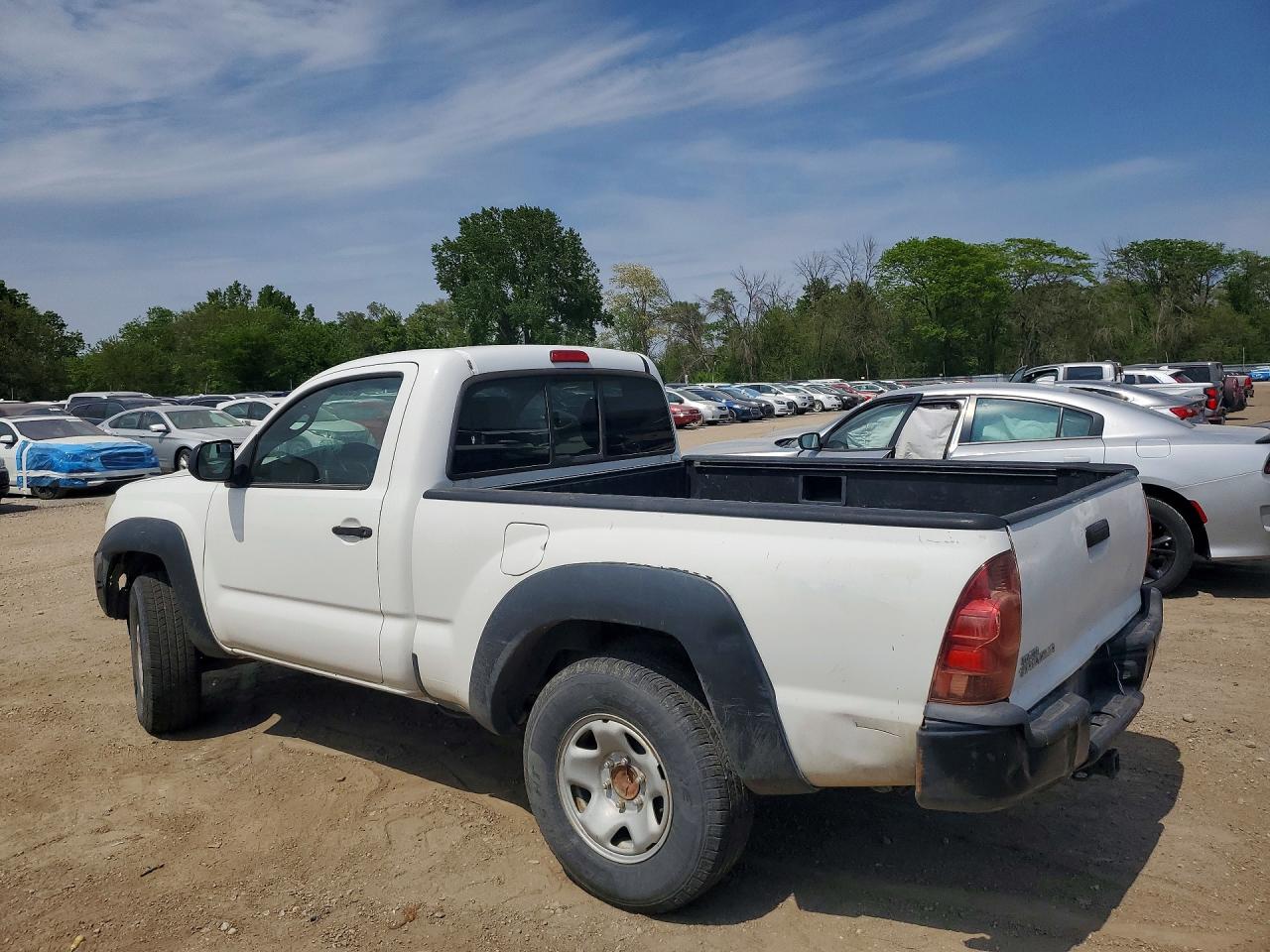 2012 Toyota Tacoma Base White vin: 5TFPX4EN8CX012737