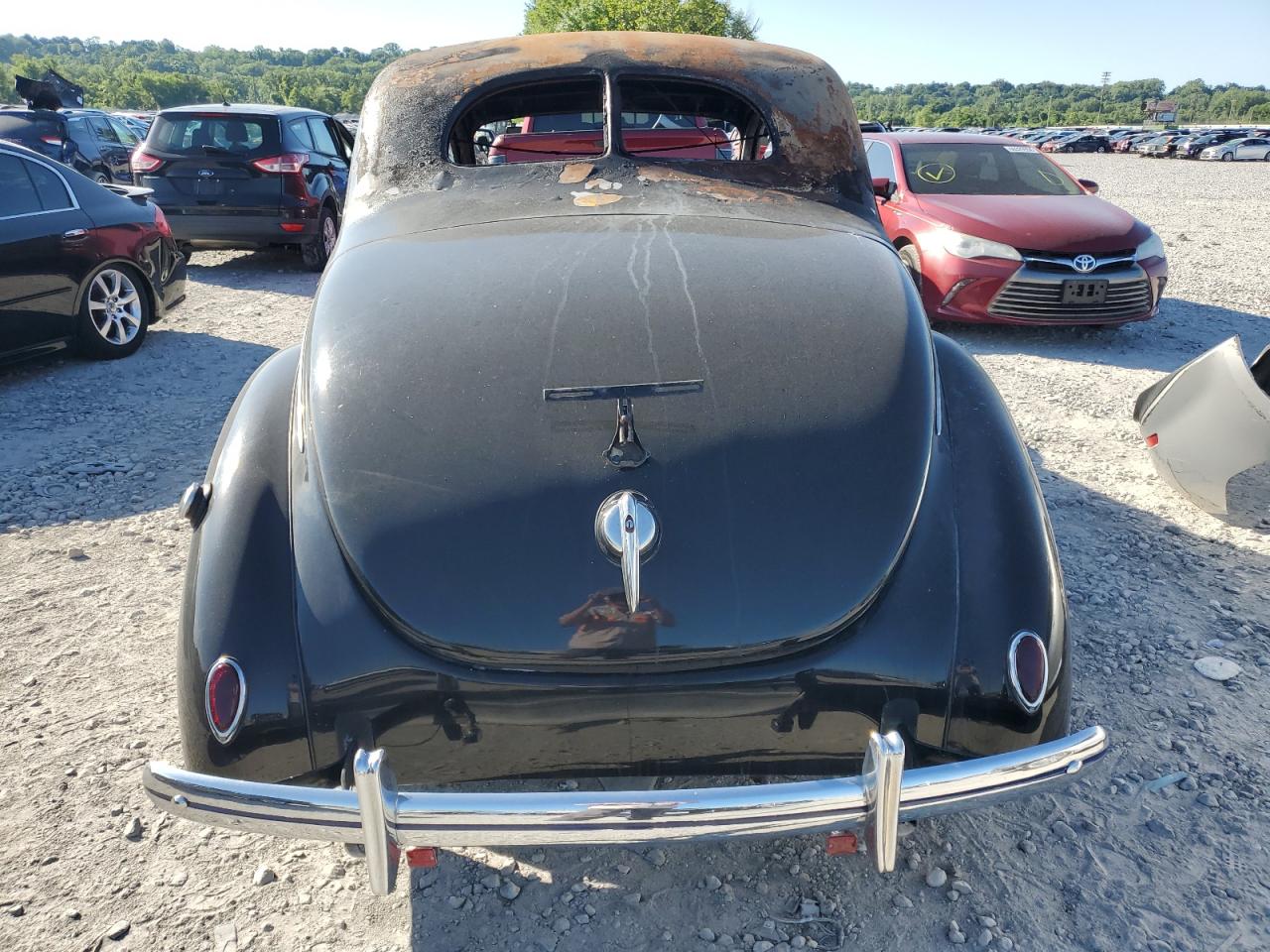 1939 Ford Deluxe Black vin: 5123046