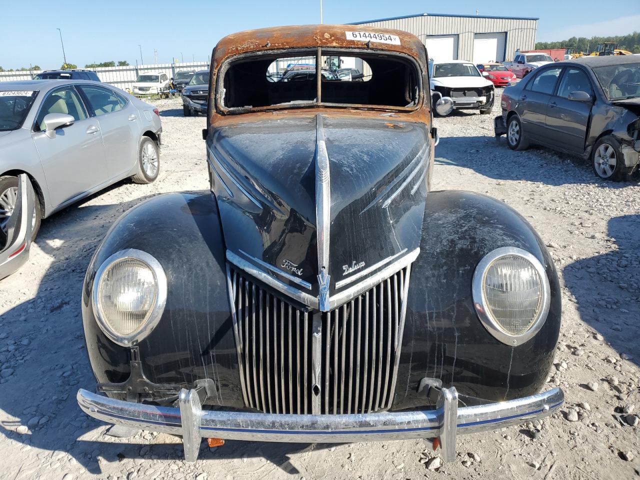 1939 Ford Deluxe Black vin: 5123046