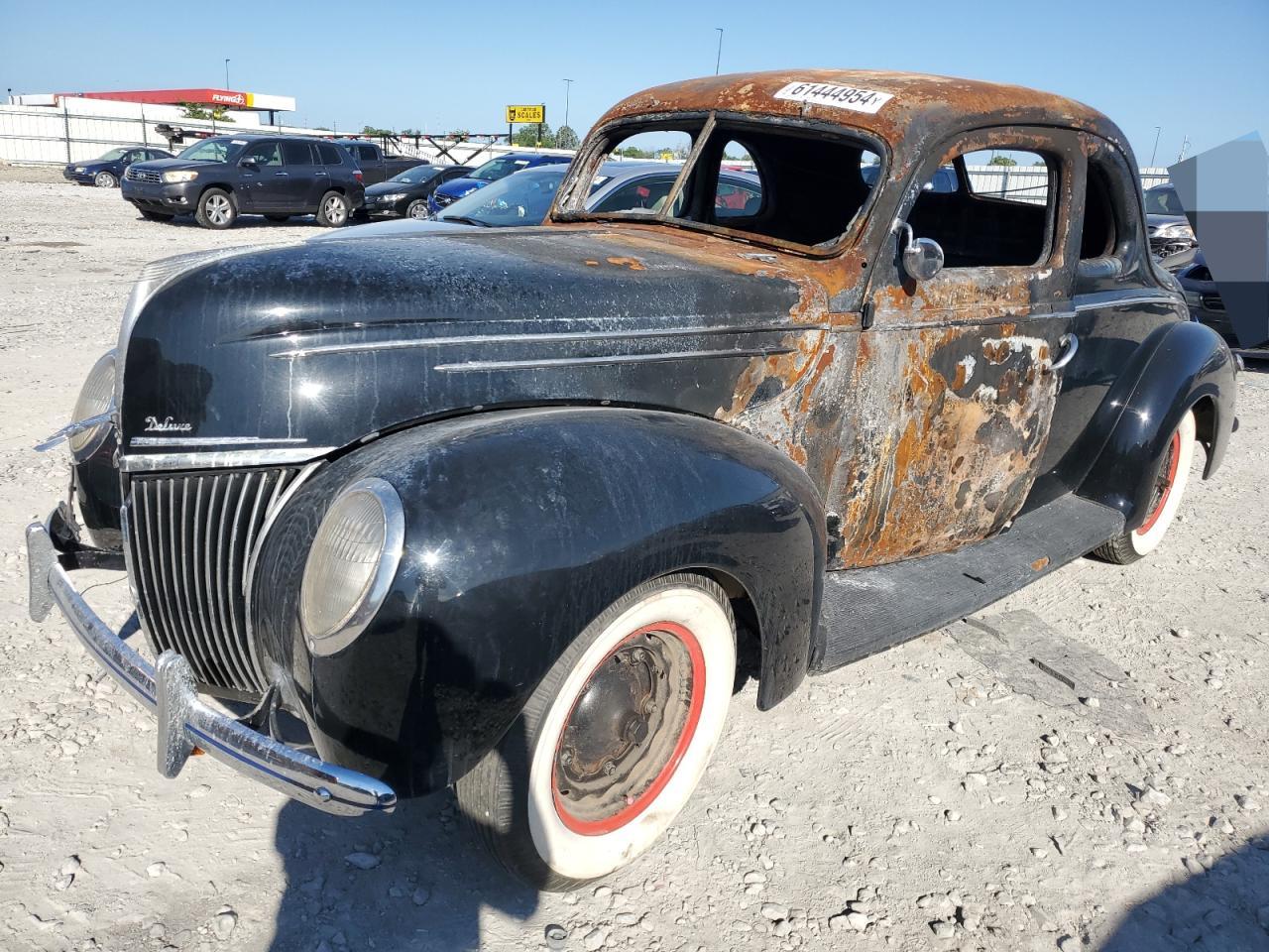 1939 Ford Deluxe Black vin: 5123046