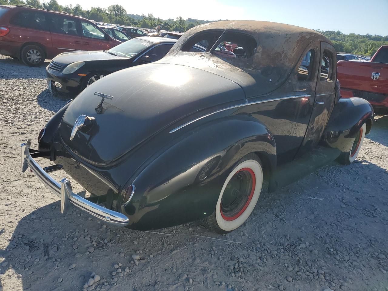 1939 Ford Deluxe Black vin: 5123046