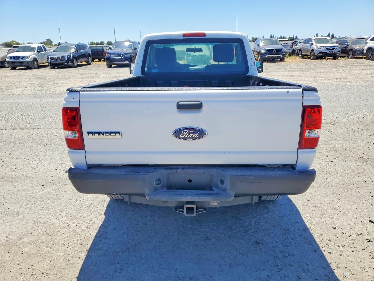 2011 Ford Ranger Белый vin: 1FTKR1AD3BPA39004