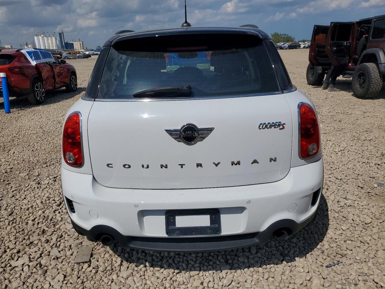 2014 Mini Cooper S Countryman White vin: WMWZC5C53EWP37469