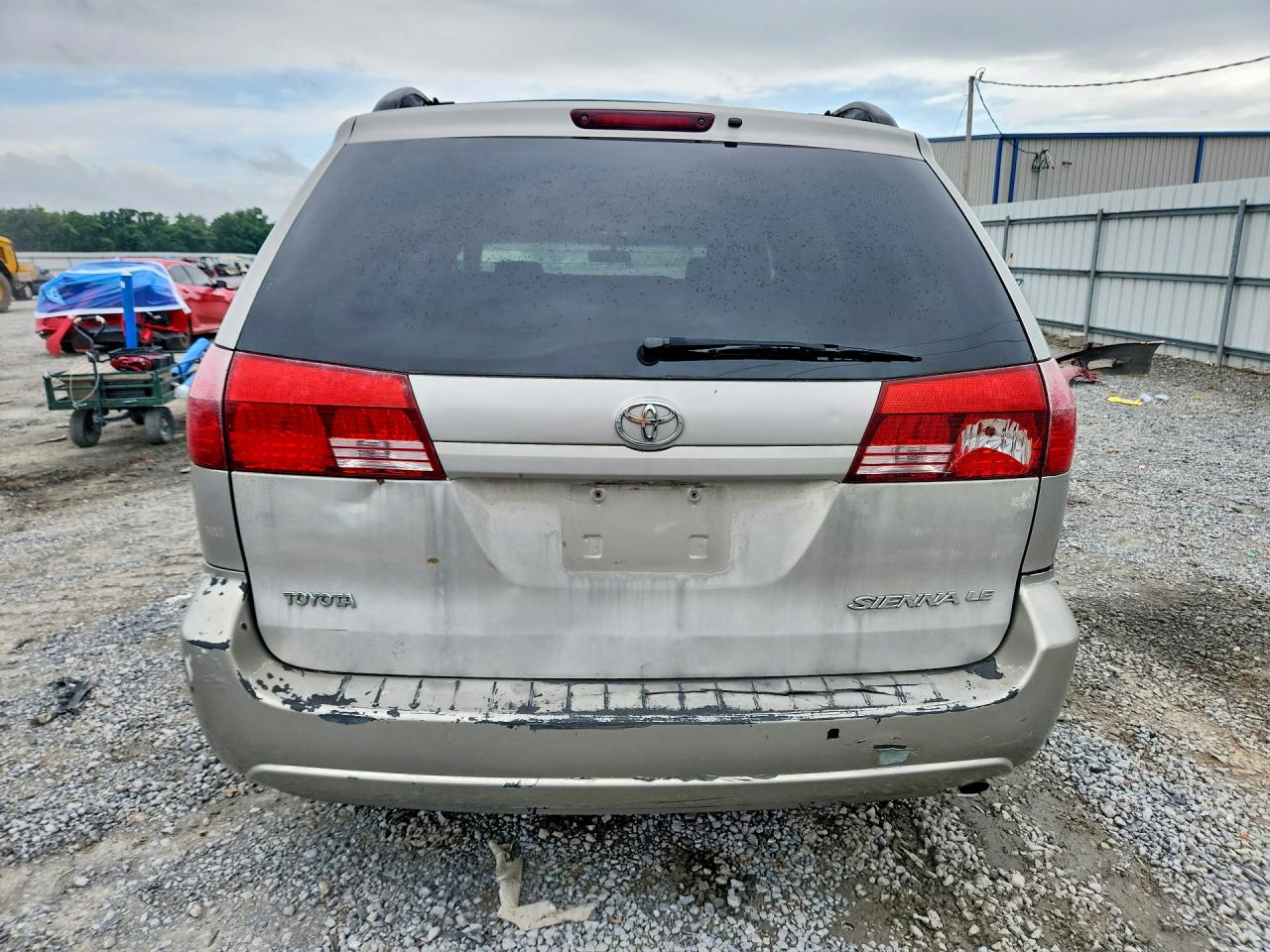 2005 Toyota Sienna Le 7 Passenger Silver vin: 5TDZA23C75S345617