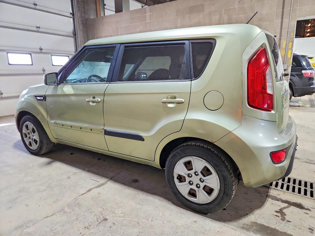 2013 Kia Soul Base Green vin: KNDJT2A59D7525265
