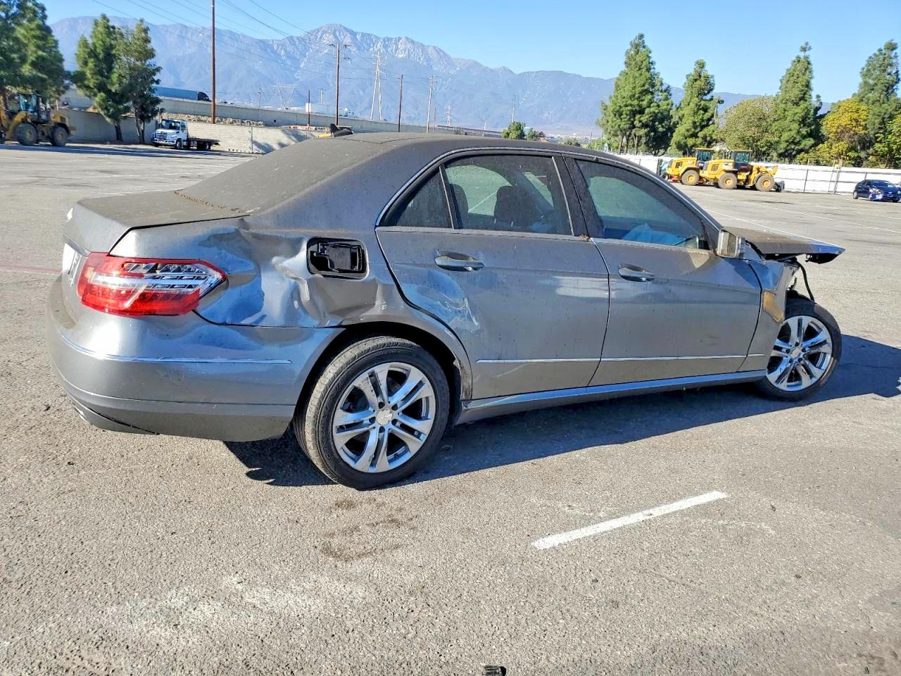 2010 Mercedes-benz E 350 Серый vin: WDDHF5GBXAA205008