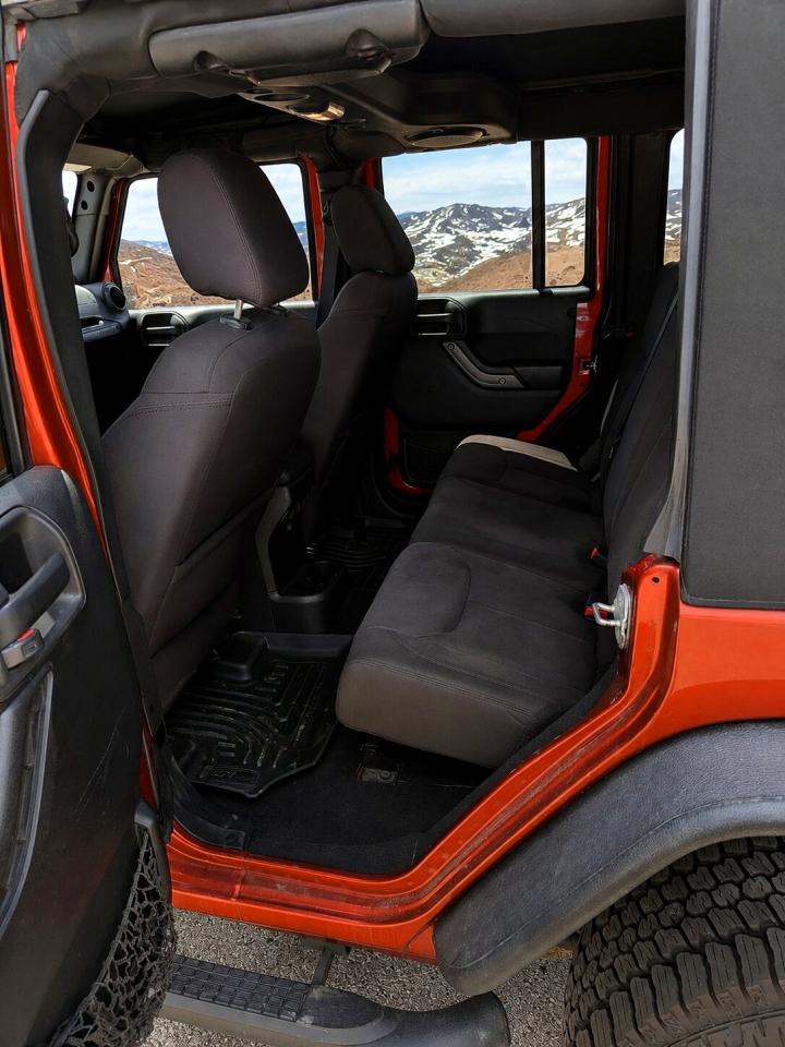 2014 Jeep Wrangler Unlimited Sport Оранжевый vin: 1C4BJWDG4EL195929