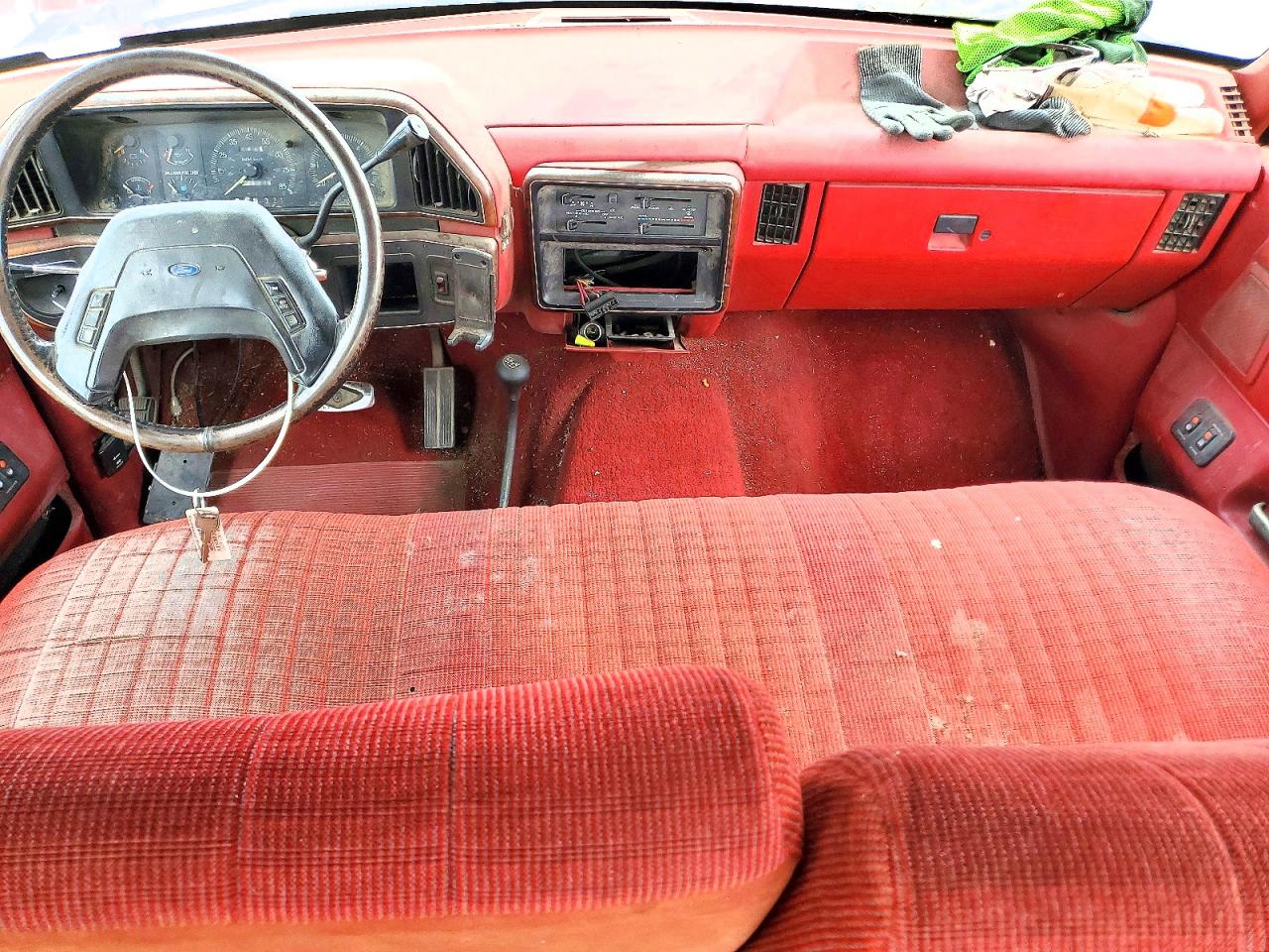 1988 Ford F250 Maroon vin: 1FTHX26G9JKA10854