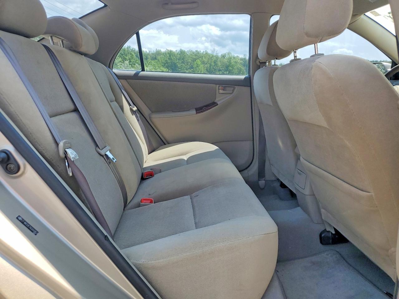 2006 Toyota Corolla Le Gold vin: 2T1BR32E76C650953