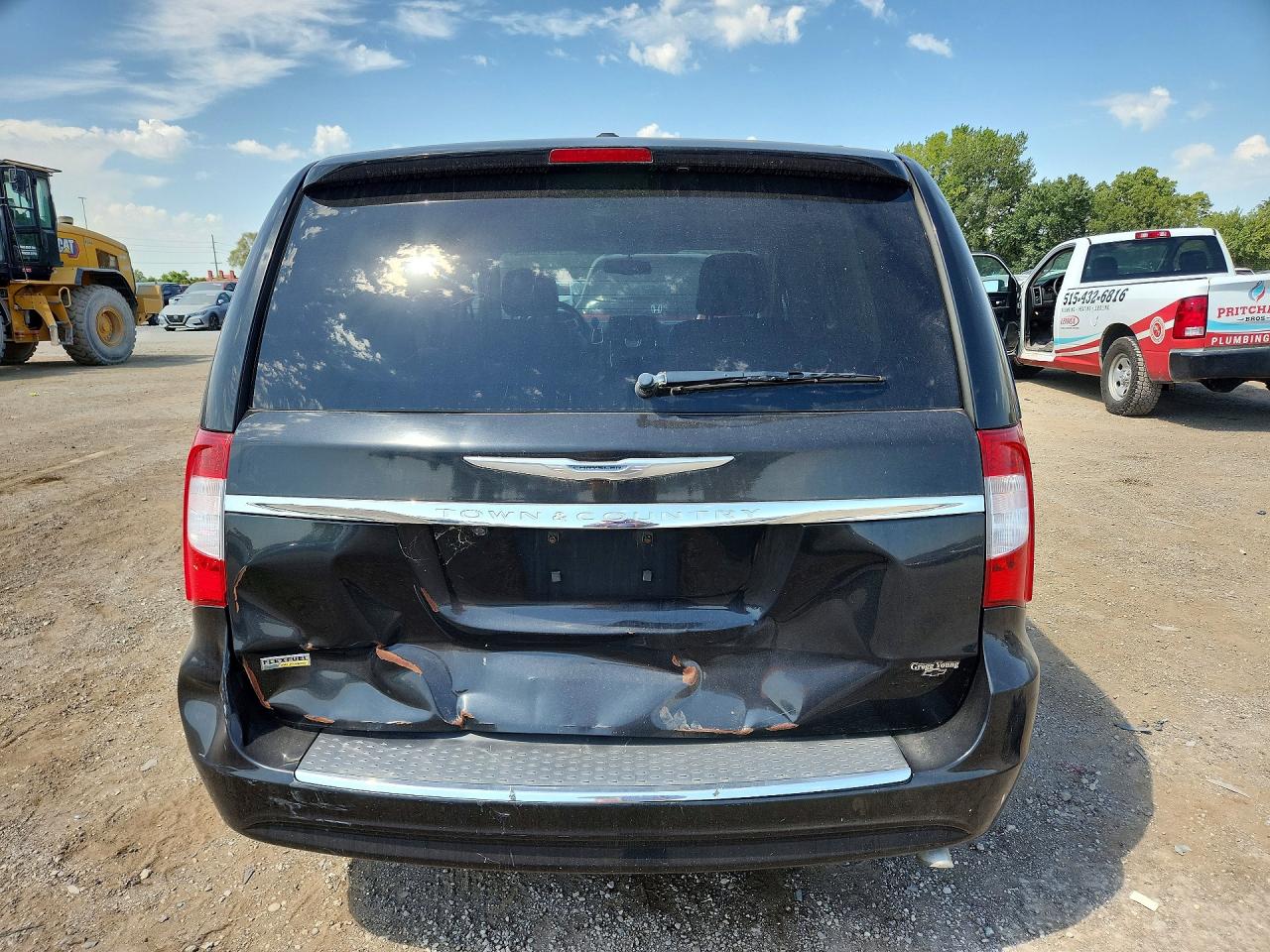 2012 Chrysler Town & Country Touring Red vin: 2C4RC1BG1CR410718