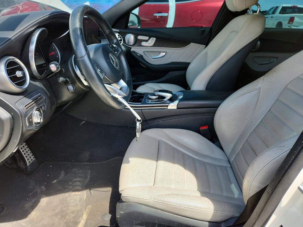 2015 Mercedes-benz C 400 4matic White vin: 55SWF6GB1FU030555