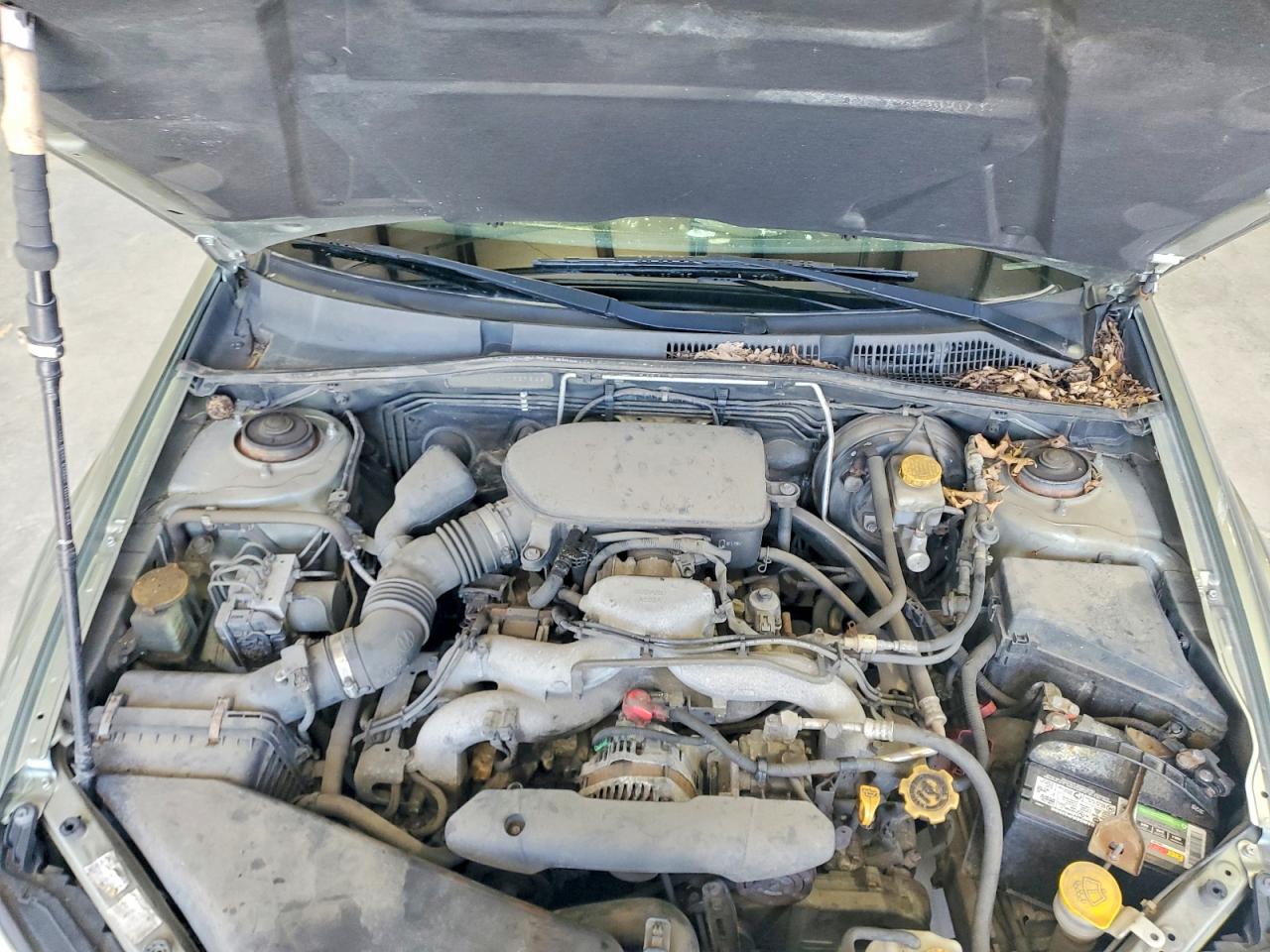 2009 Subaru Outback Silver vin: 4S4BP60C297339828