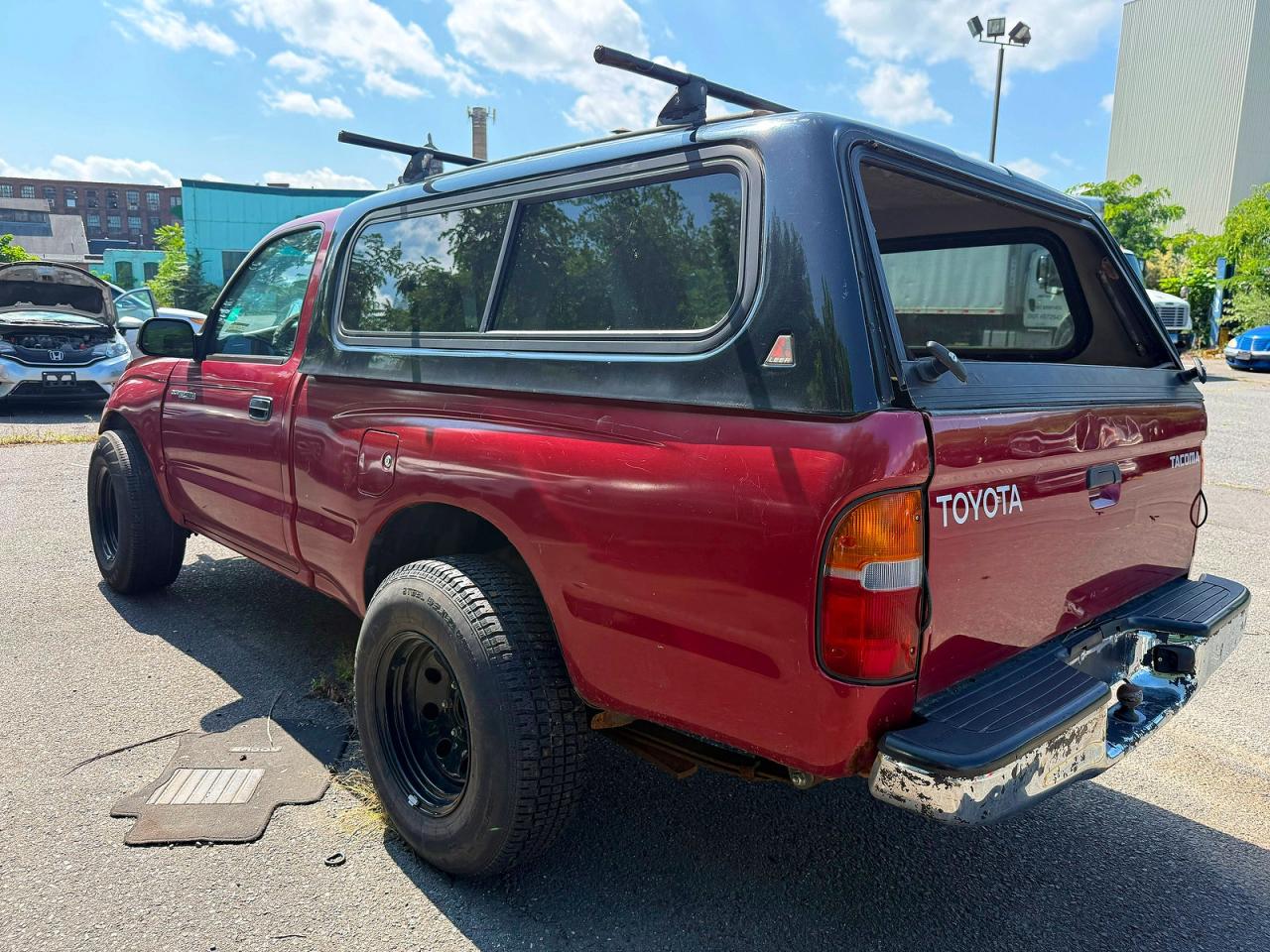 2000 Toyota Tacoma Base Burgundy vin: 4TANL42N9YZ672106