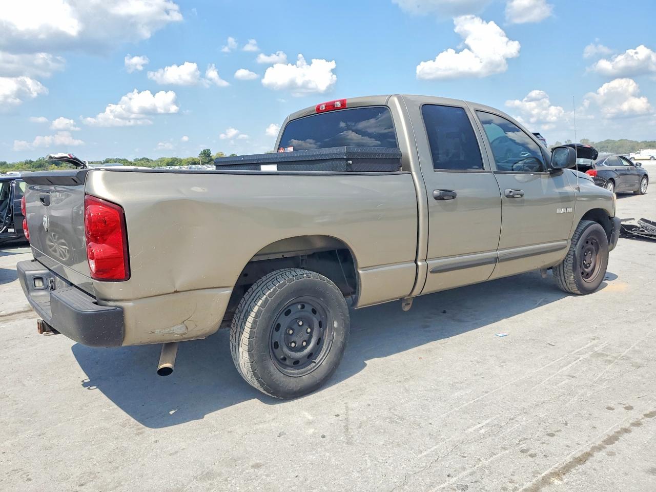 2008 Dodge Ram 1500 St Серый vin: 1D7HA18K48J212228