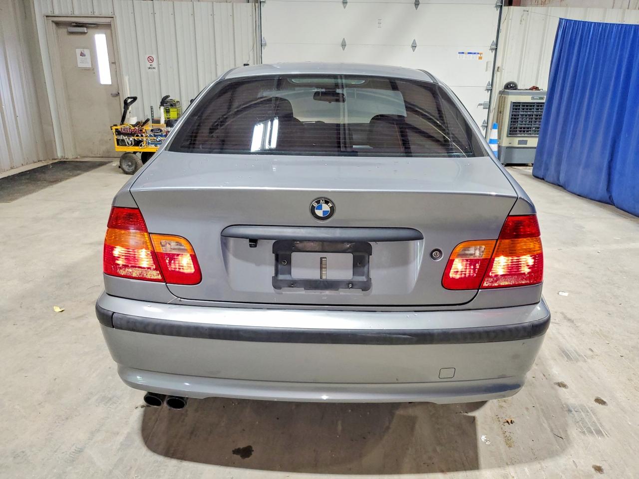 2004 Bmw 325 Xi Silver vin: WBAEU33464PF62671