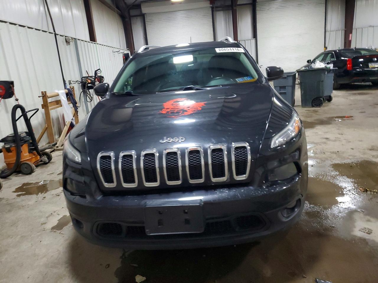2014 Jeep Cherokee Latitude Черный vin: 1C4PJMCS3EW142704