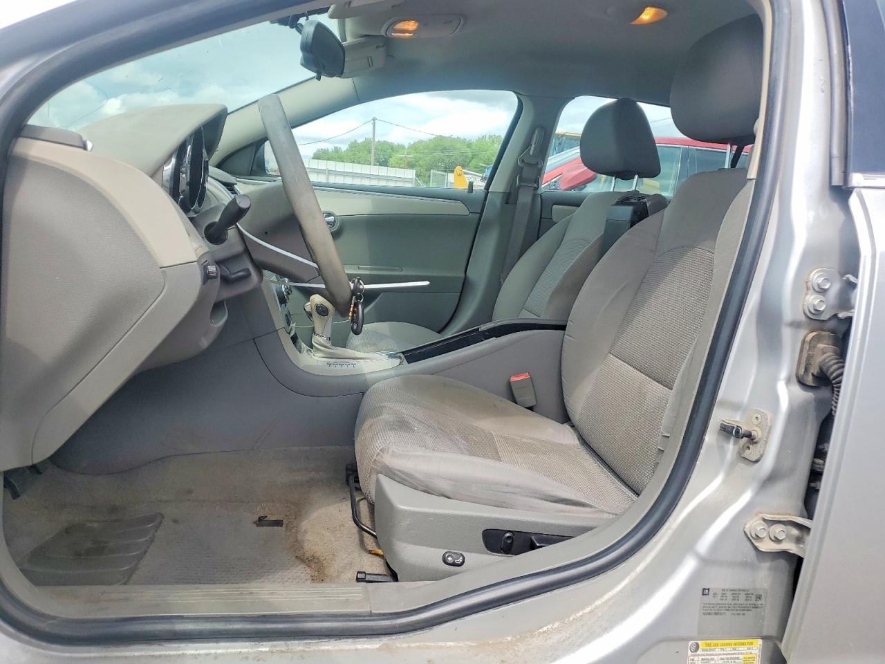 2011 Chevrolet Malibu Ls Silver vin: 1G1ZB5E10BF310111