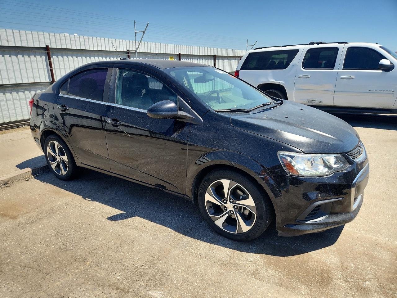2017 Chevrolet Sonic Premier Черный vin: 1G1JF5SB4H4135297