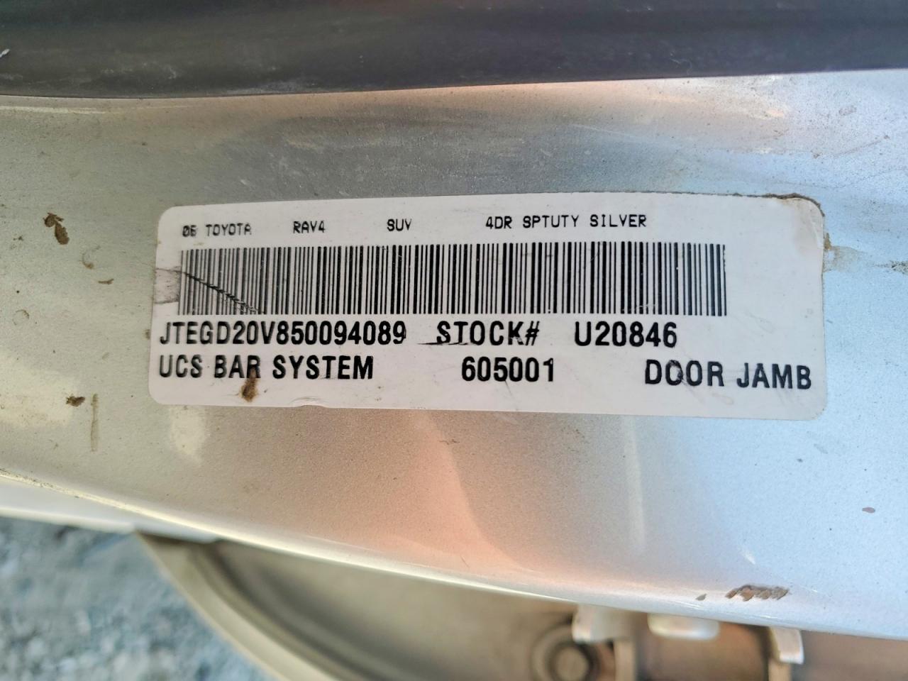 2005 Toyota Rav4 Base Silver vin: JTEGD20V850094089