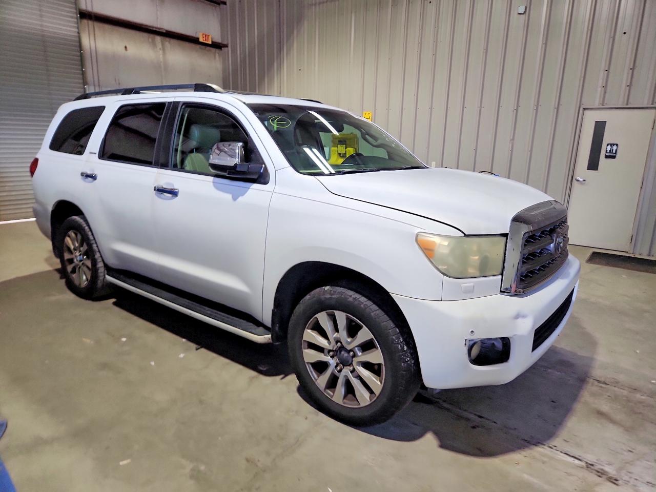 2010 Toyota Sequoia Limited White vin: 5TDJY5G17AS027803