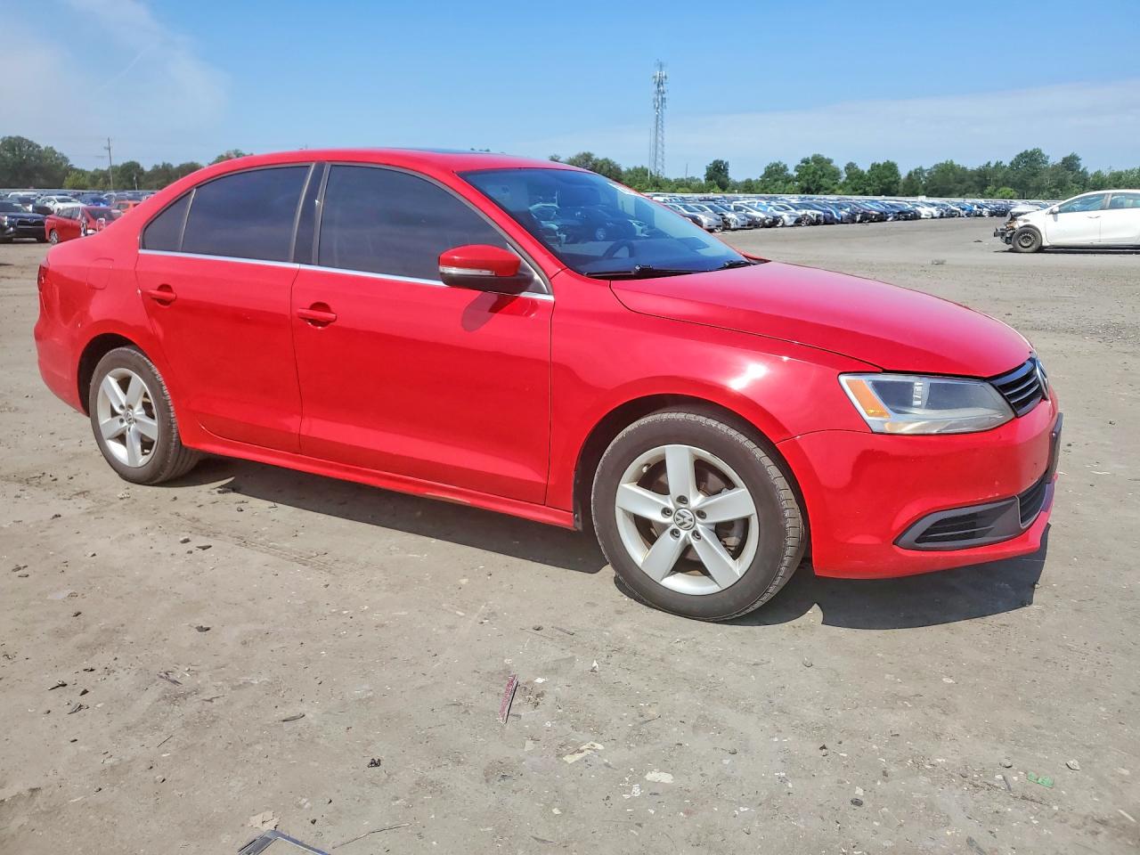 2014 Volkswagen Jetta Tdi Red vin: 3VWLL7AJ6EM404376