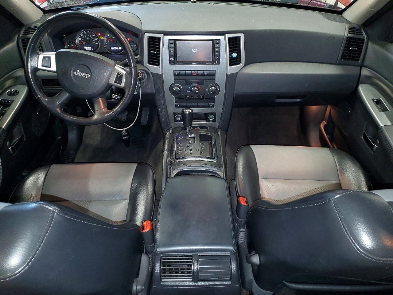 2010 Jeep Grand Cherokee Laredo Red vin: 1J4PR4GK6AC149669