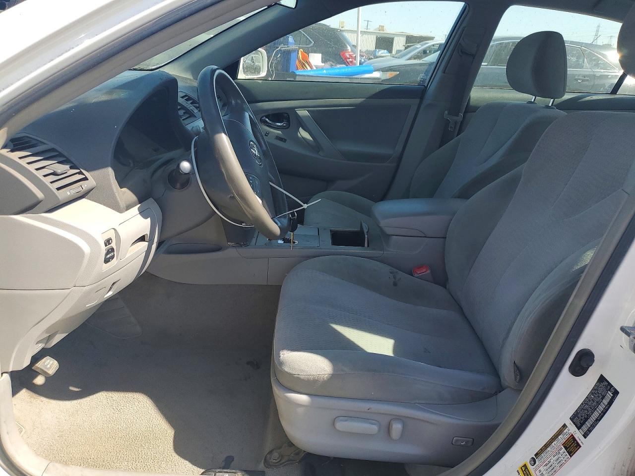 2010 Toyota Camry Le White vin: 4T4BF3EK7AR023466