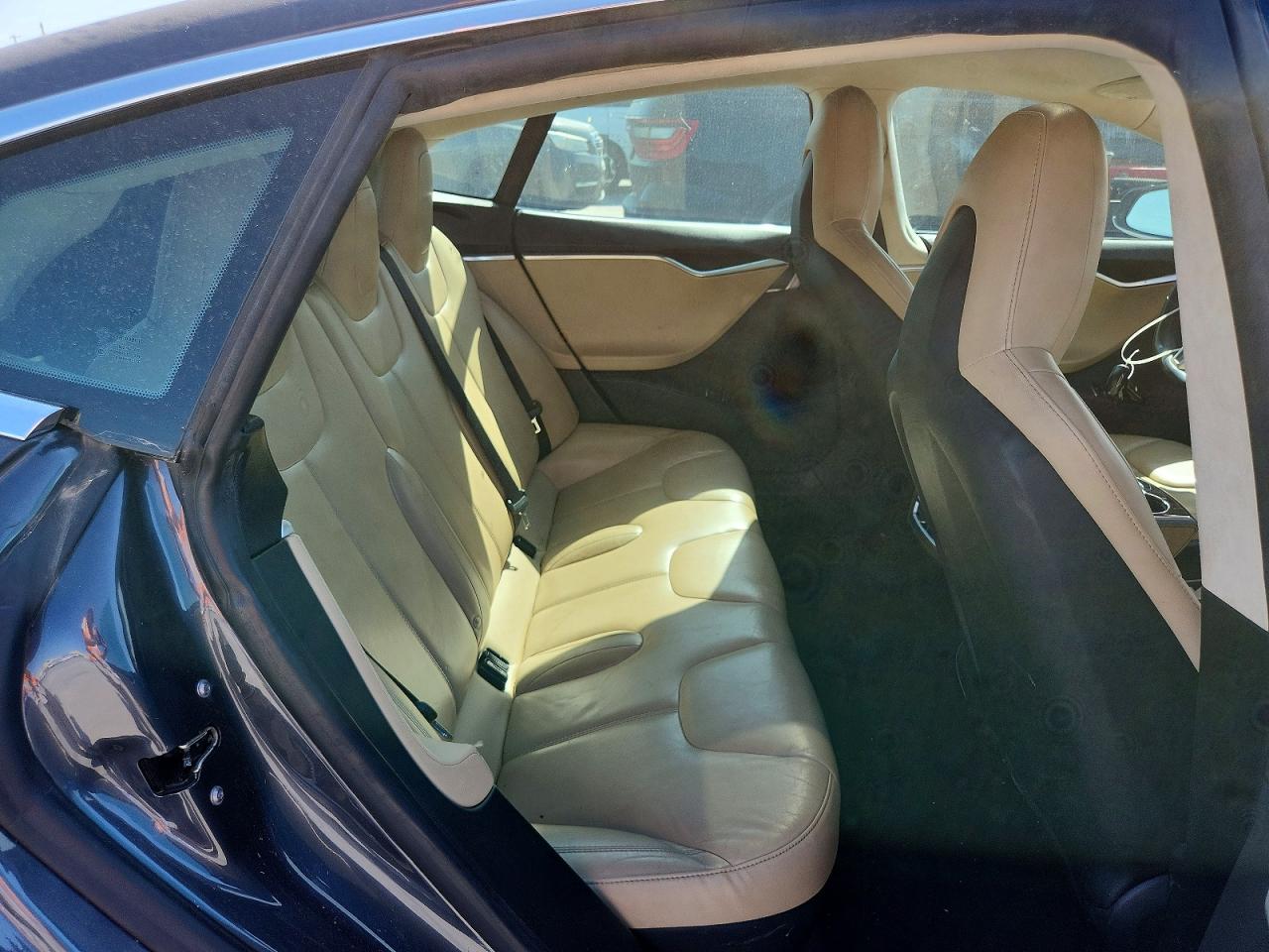 2015 Tesla Model S 85d Gray vin: 5YJSA1H21FFP76259
