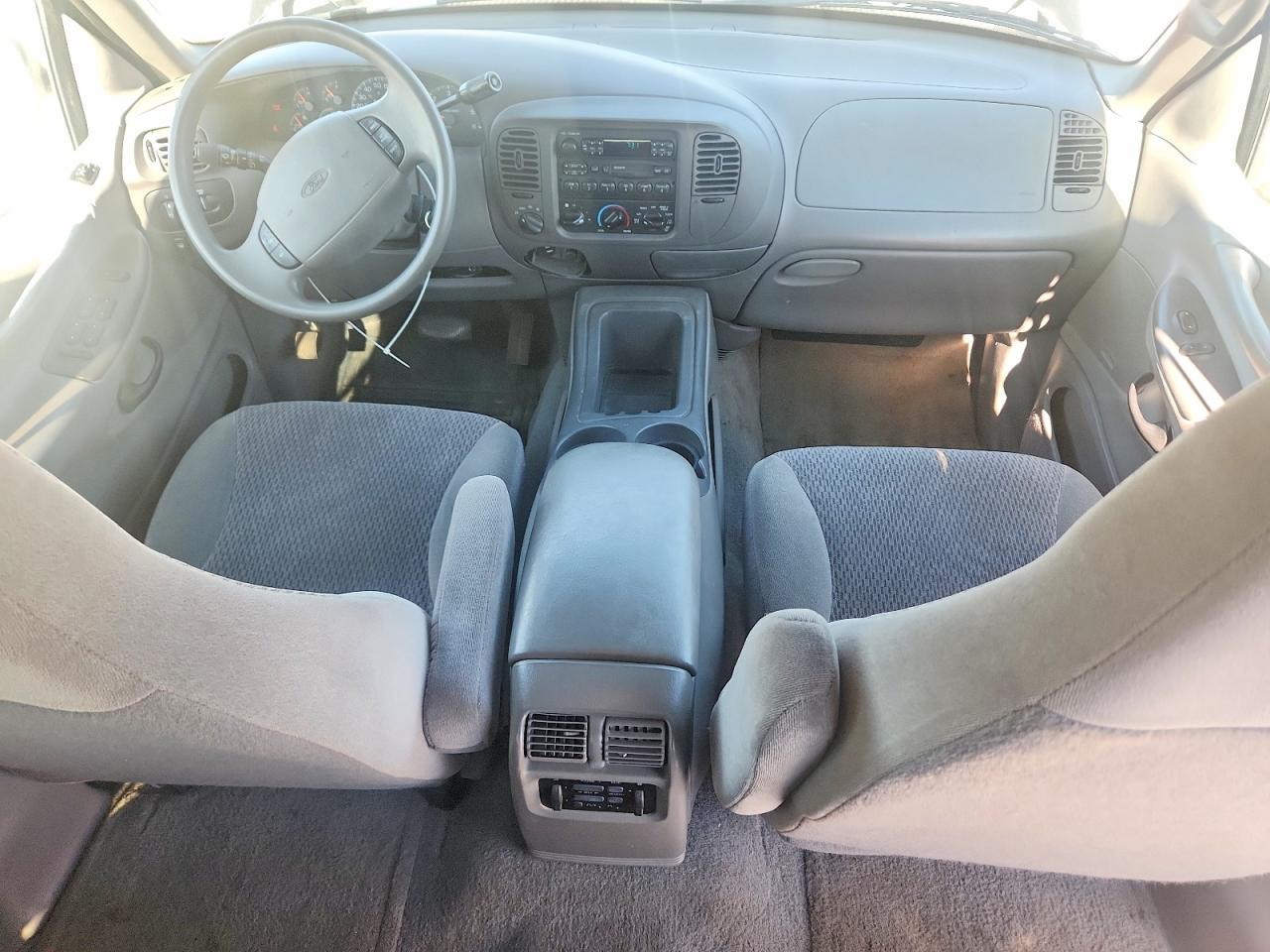 1998 Ford Expedition Black vin: 1FMRU18W7WLC10091