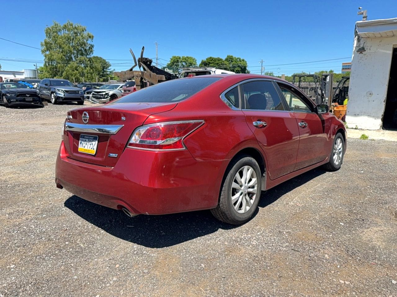 2014 Nissan Altima 2.5 S Red vin: 1N4AL3AP6EC321951