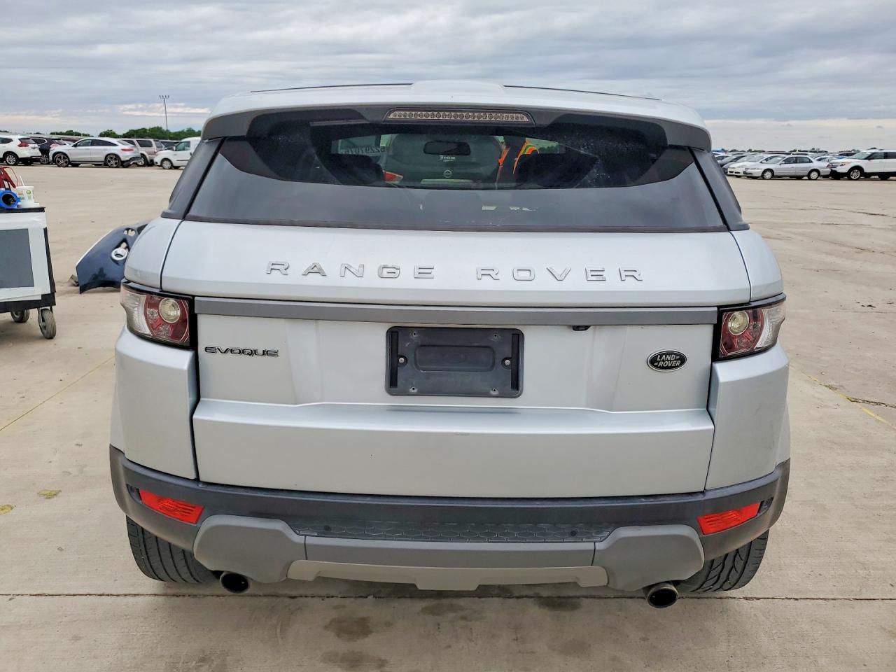 2015 Land Rover Range Rover Evoque Pure Plus Silver vin: SALVP2BG1FH962351