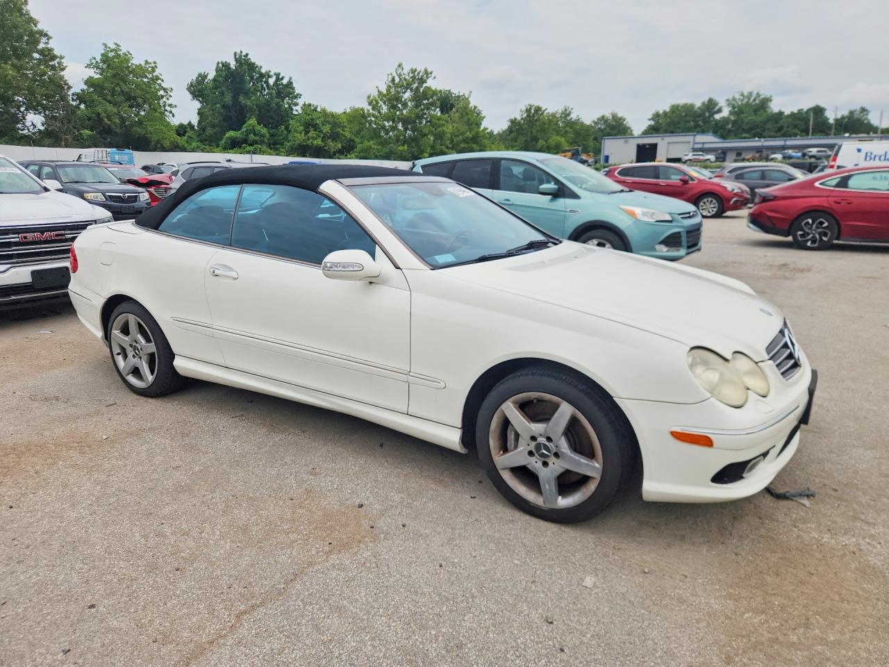 2005 Mercedes-benz Clk 500 White vin: WDBTK75G15T034801