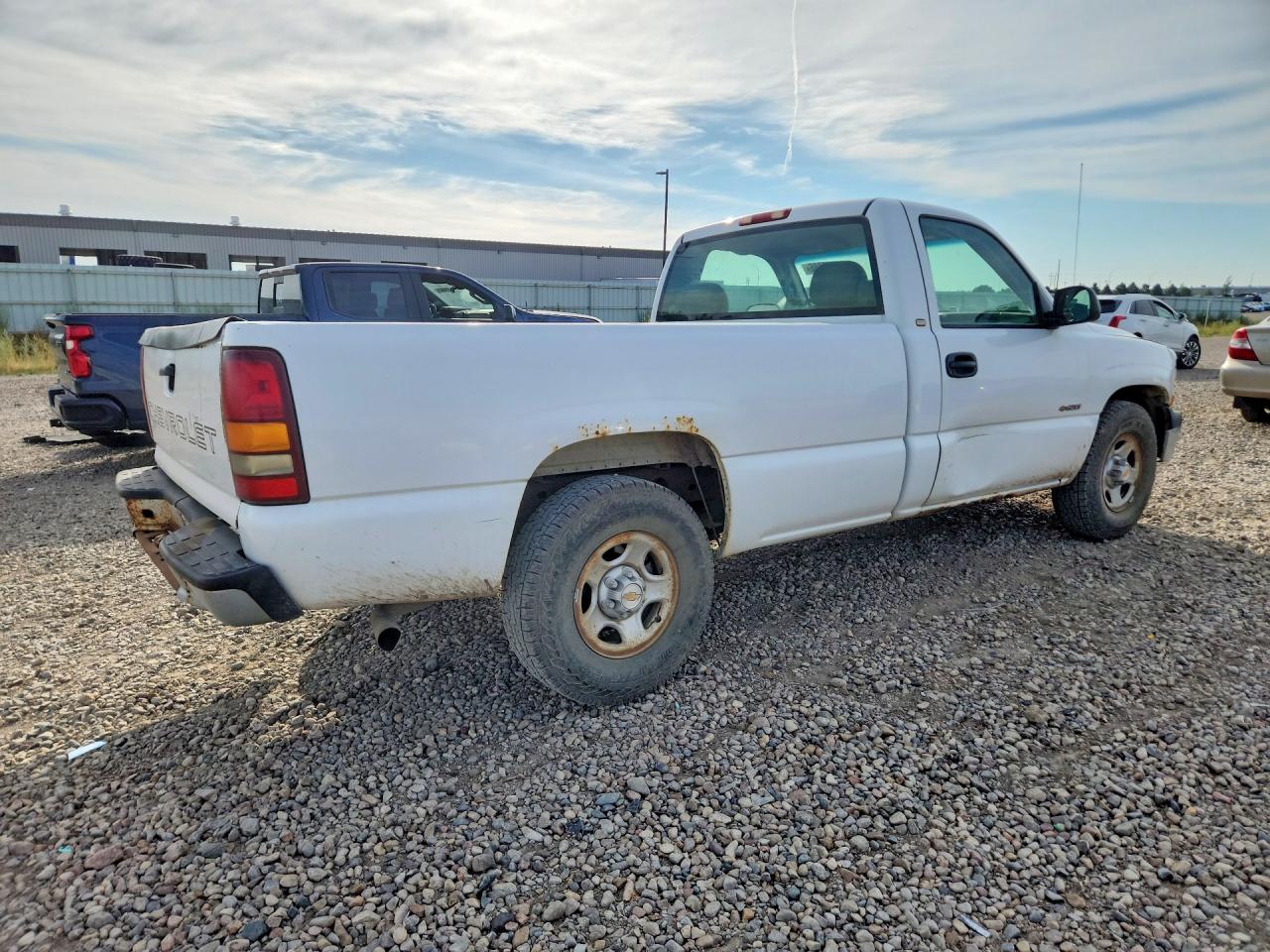 1999 Chevrolet Silverado C1500 White vin: 1GCEC14W0XE144517