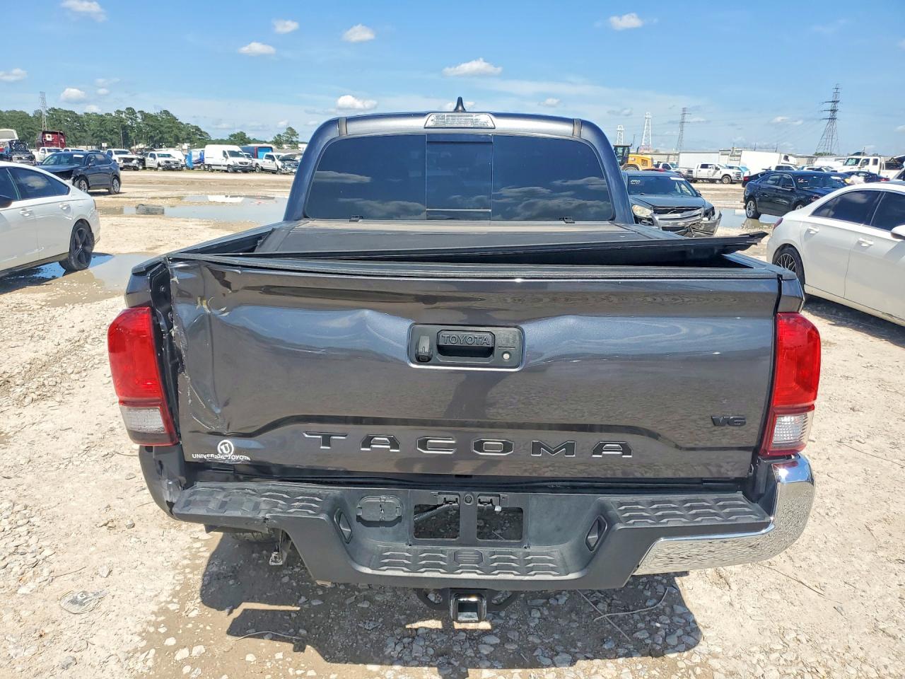2022 Toyota Tacoma Sr5 V6 Серый vin: 3TMAZ5CN3NM170808
