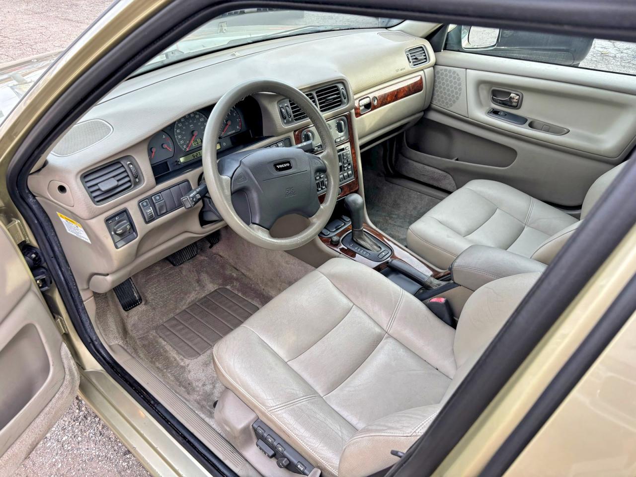 1999 Volvo S70 Gold vin: YV1LT56D4X2588828