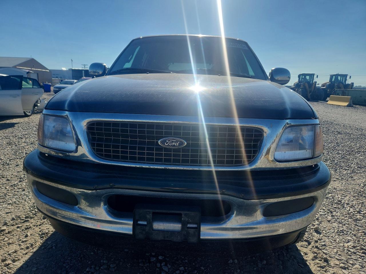 1998 Ford Expedition Black vin: 1FMRU18W7WLC10091