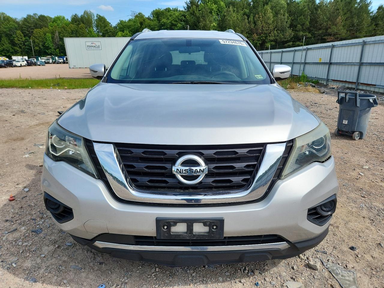 2017 Nissan Pathfinder S Silver vin: 5N1DR2MN8HC689820