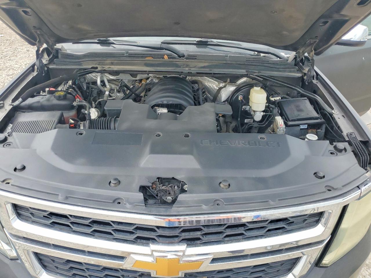 2015 Chevrolet Suburban C1500 Lt Черный vin: 1GNSCJKCXFR628365