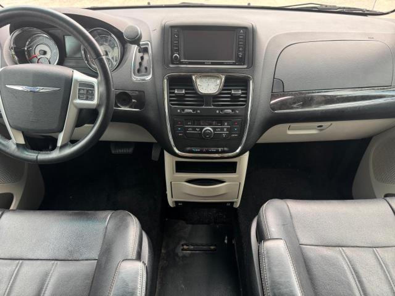 2014 Chrysler Town & Country Touring Blue vin: 2C4RC1BG7ER271083