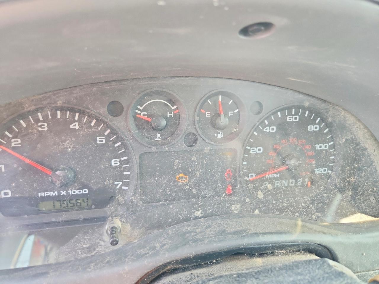 2008 Ford Ranger Red vin: 1FTYR10D68PB07977