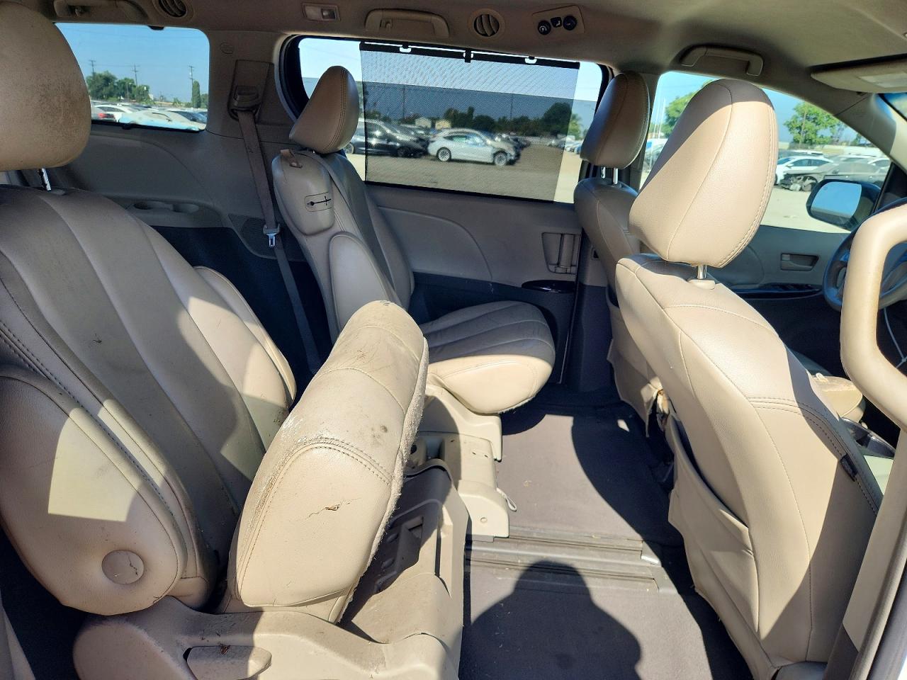 2011 Toyota Sienna Le White vin: 5TDKK3DCXBS041518