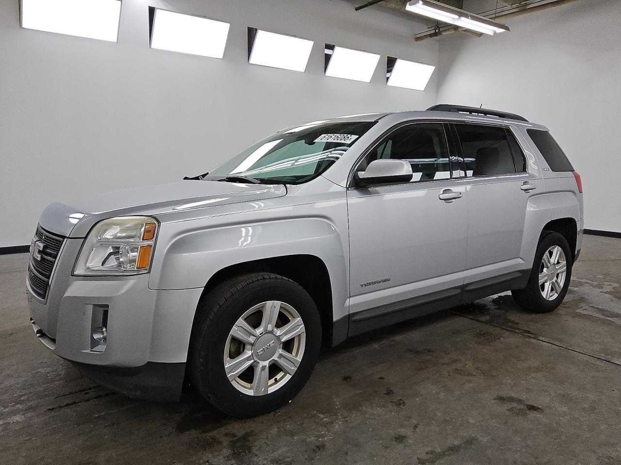 2014 Gmc Terrain Sle Silver vin: 2GKALREK3E6297942 Damage: Left Front Tire, Worn, Replacement Required