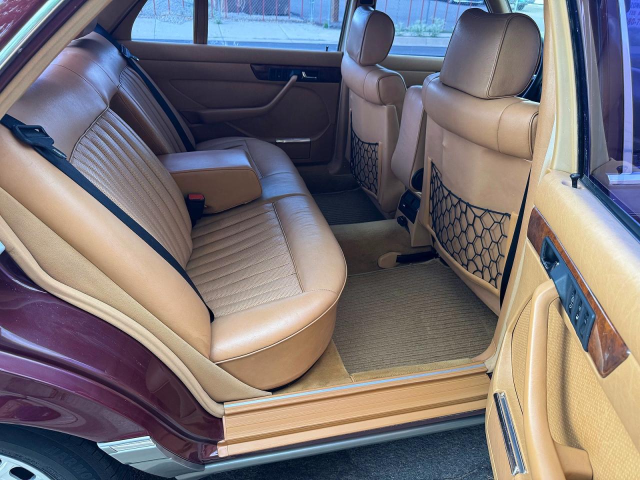 1986 Mercedes-benz 560 560sel Maroon vin: WDBCA3902GA206649