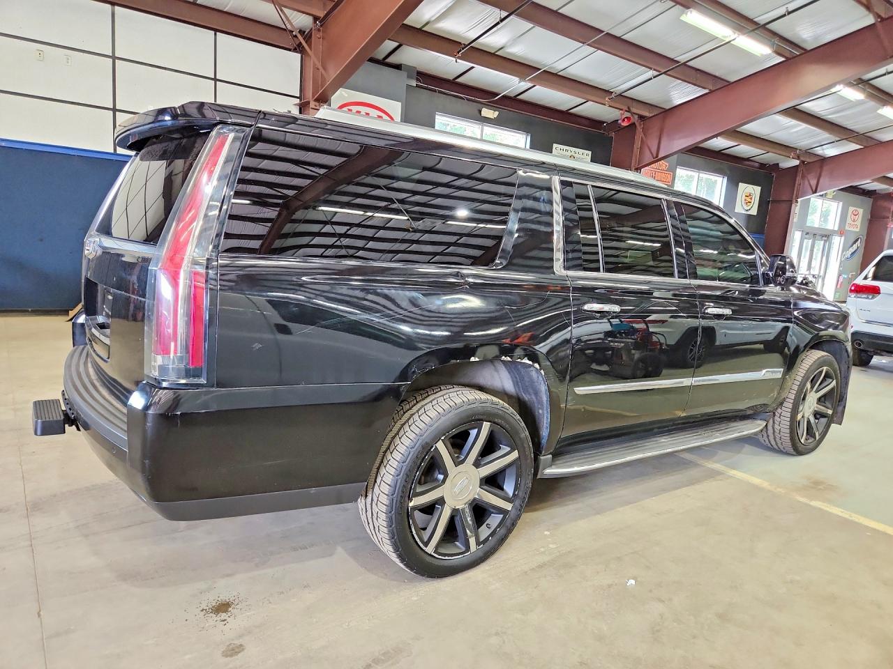 2015 Cadillac Escalade Esv Luxury Black vin: 1GYS4SKJ9FR726128