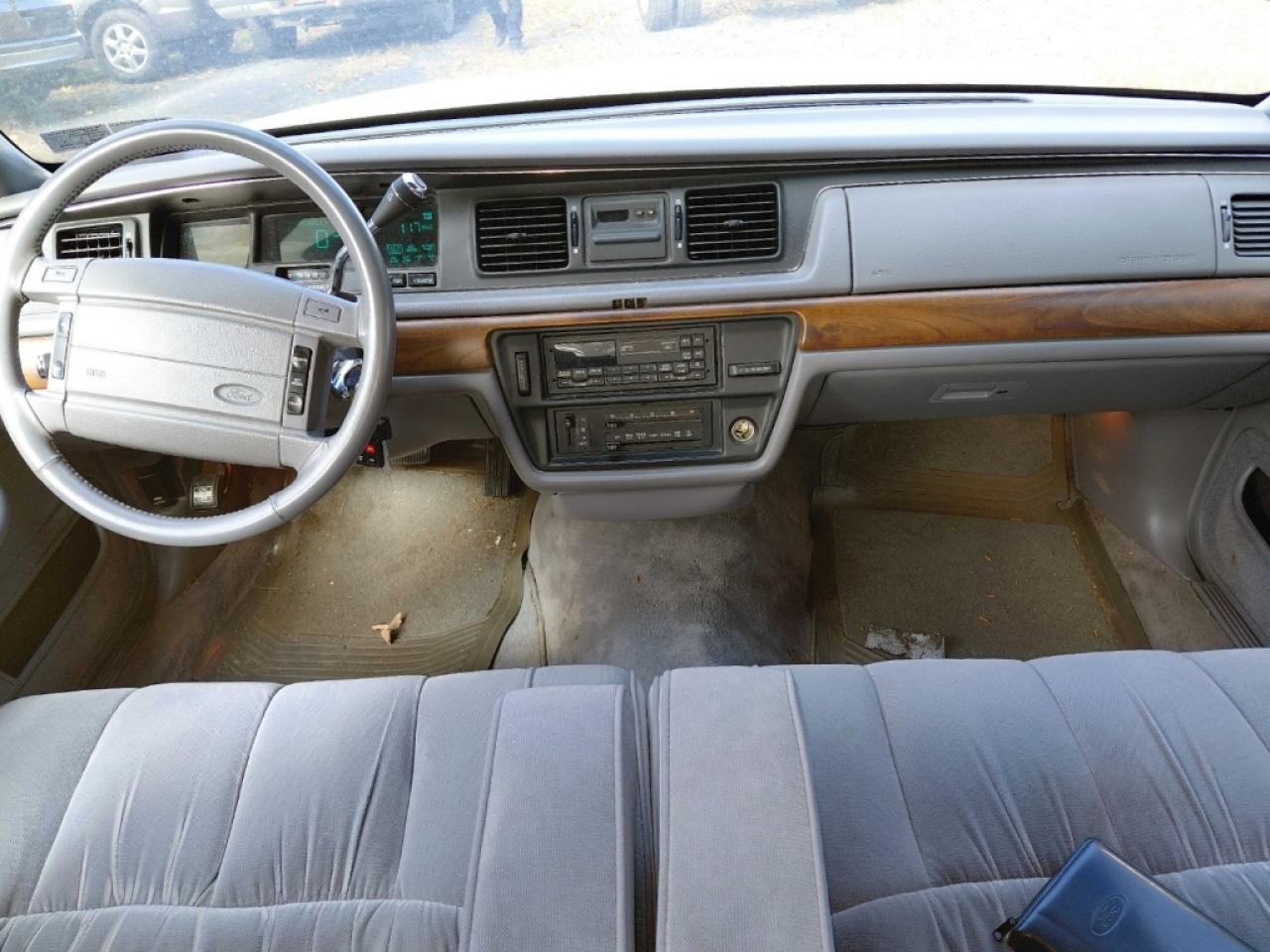 1994 Ford Crown Victoria Lx Blue vin: 2FALP74W5RX203065